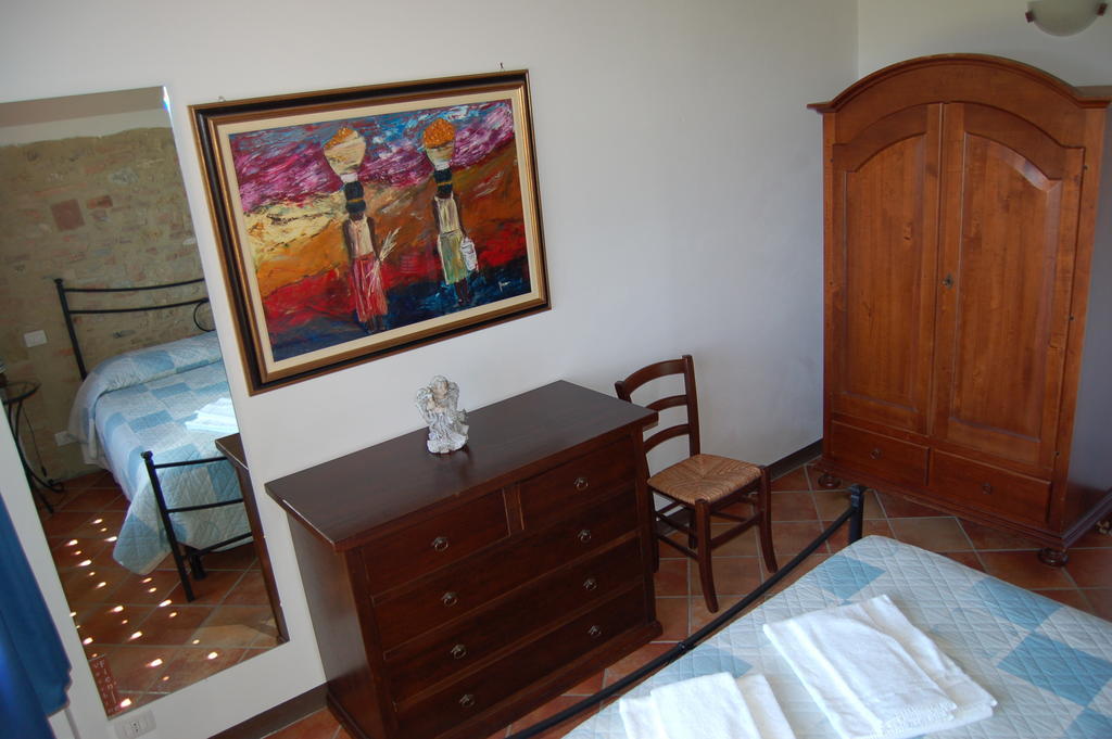 Vecchio Fienile Guest House Barberino Val d'Elsa ภายนอก รูปภาพ