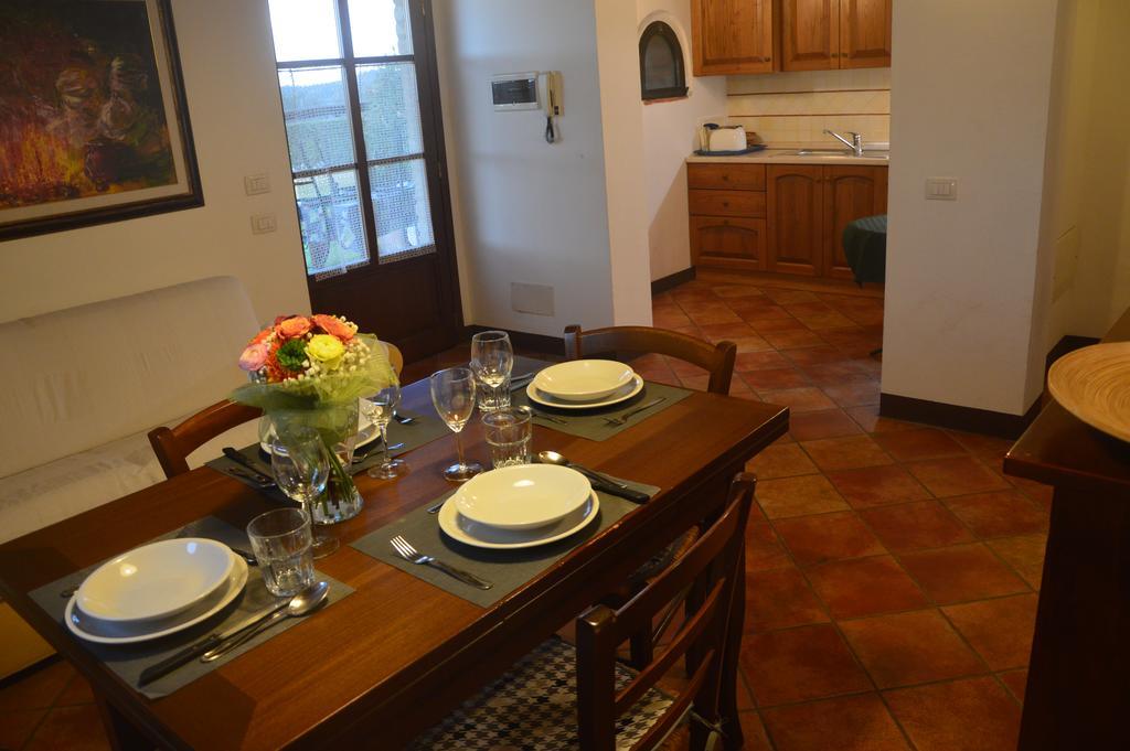 Vecchio Fienile Guest House Barberino Val d'Elsa ภายนอก รูปภาพ