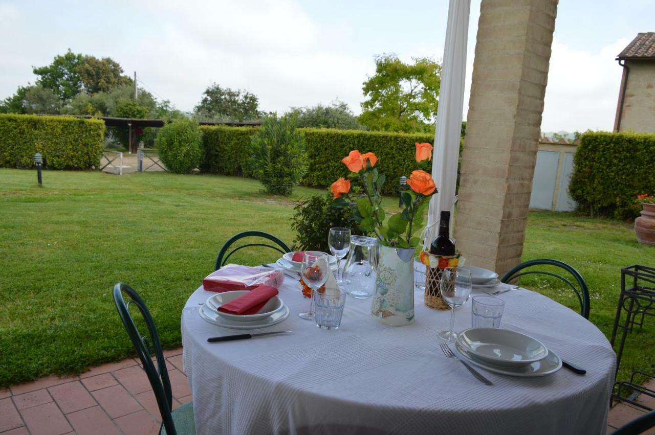 Vecchio Fienile Guest House Barberino Val d'Elsa ภายนอก รูปภาพ